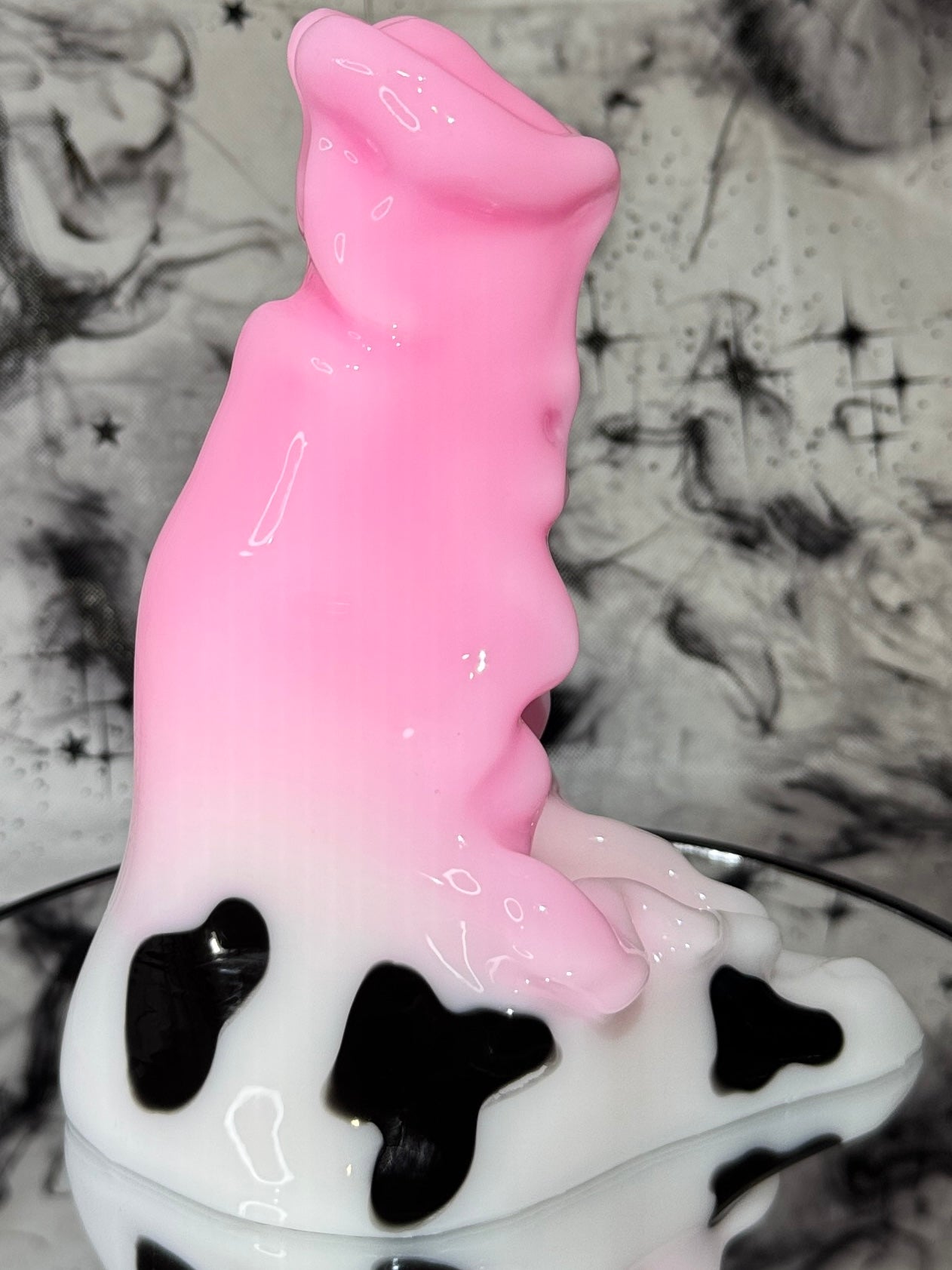 Hylonome Small - Flop - Cow Pour + Glow - Soft 0030
