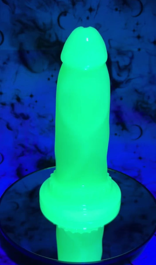 Patroclus Medium - UV + Glow Uranium Glass Pour - Dual Density NC Medium